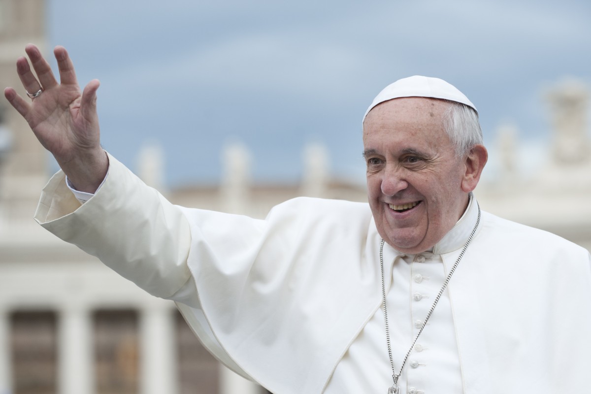 Što papa Franjo poručuje sa svojom “Amoris Laetitia”?